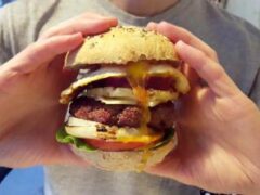 Что на самом деле содержится в гамбургере?