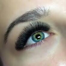 Наращивание ресниц вредит зрению — правда или миф?