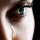 Учёные заявили, что коронавирус может передаваться через слёзы