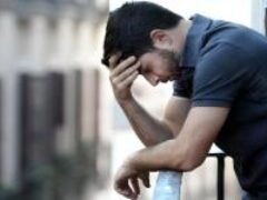 Раздражительность и депрессия у мужчин: чем грозит дефицит тестостерона