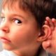 Глухота в младенчестве может повлиять на невербальное общение