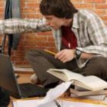 5 модных признаков, которые выдают в мужчине неряху 