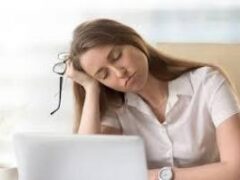 Сонливость назвали домашним симптомом коронавируса