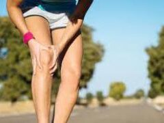 Почему возникает боль в коленях?