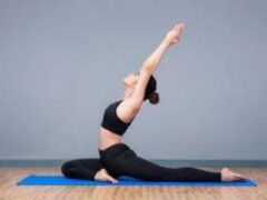 Йога поможет справиться с болью в суставах